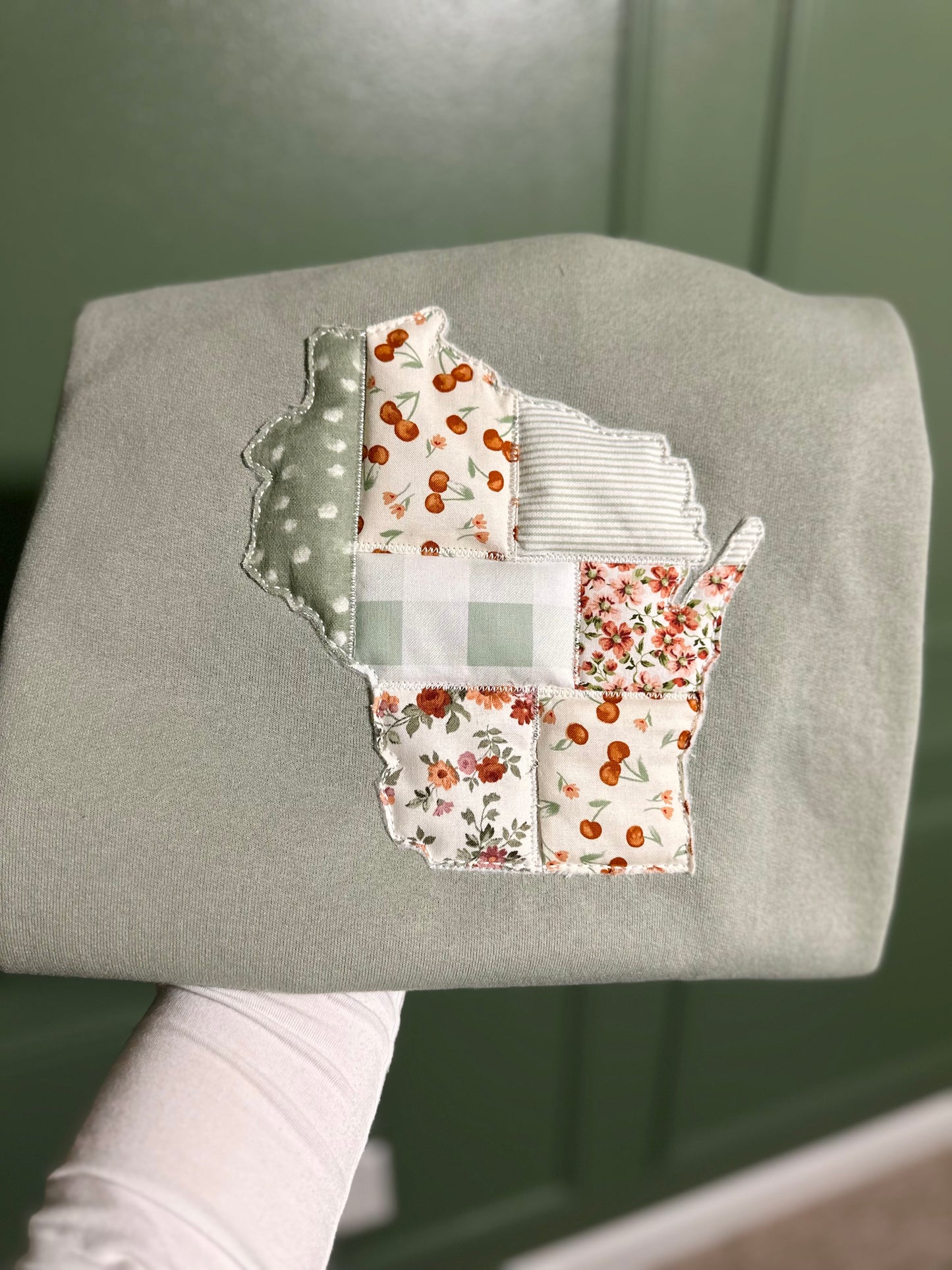 Quilted Patchwork Crewneck - Home Sweet Home